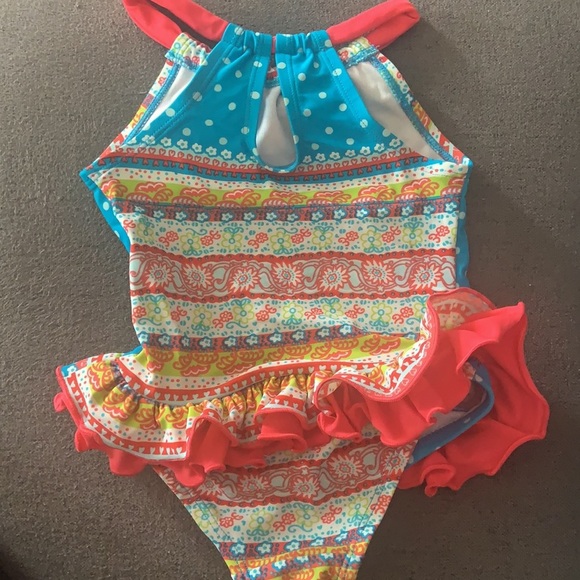 Girls Swimsuit - Picture 4 of 4